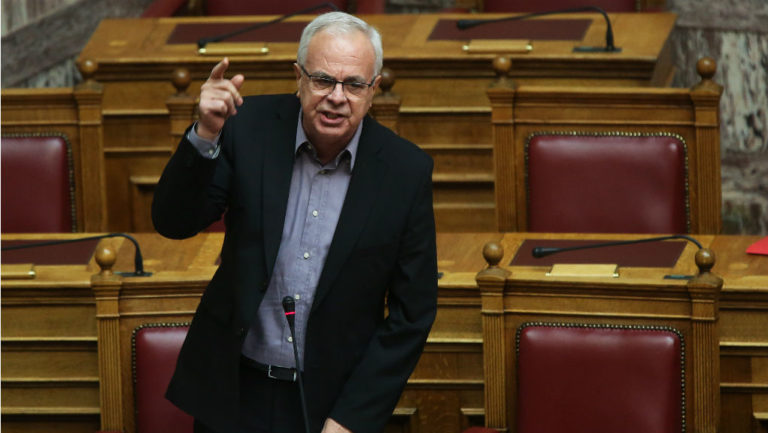 Πιστώνονται 932 εκατ. ευρώ στους λογαριασμούς 622.000 αγροτών (video)