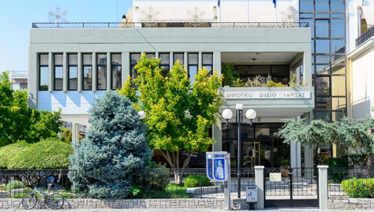 Χριστουγεννιάτικες Μελωδίες στο Δημοτικό Ωδείο Λάρισας