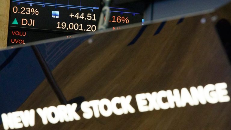 Κλείσιμο με άνοδο και νέα ρεκόρ για τον Dow Jones