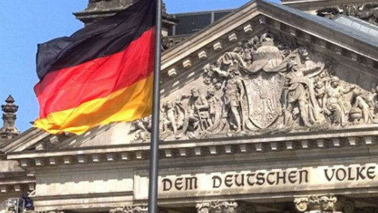 Die Welt: Η γερμανική κυβέρνηση θέλει να επιστρέψει 660 εκατ. ευρώ στην Ελλάδα