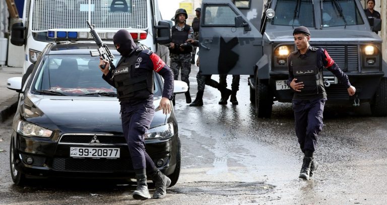 Επτά νεκροί από επίθεση ενόπλων στην Ιορδανία