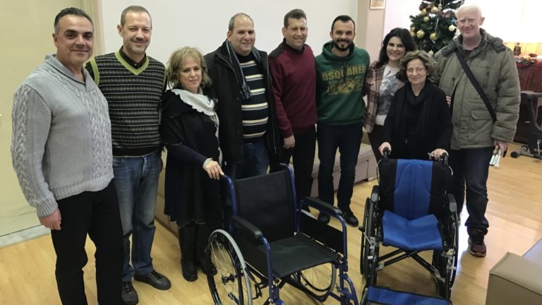 Καβάλα: Δωρεά αναπηρικών αμαξιδίων