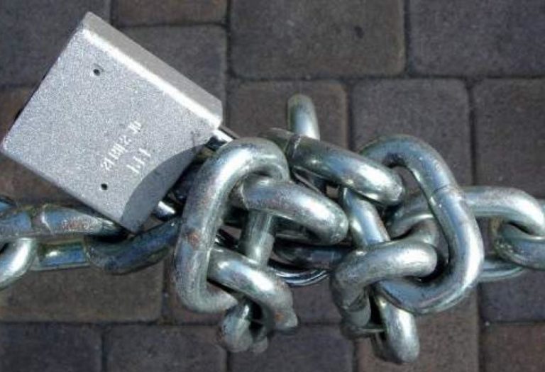 Χανιά: «Λουκέτο» 48 ωρών σε δύο καταστήματα που δεν έκοβαν αποδείξεις