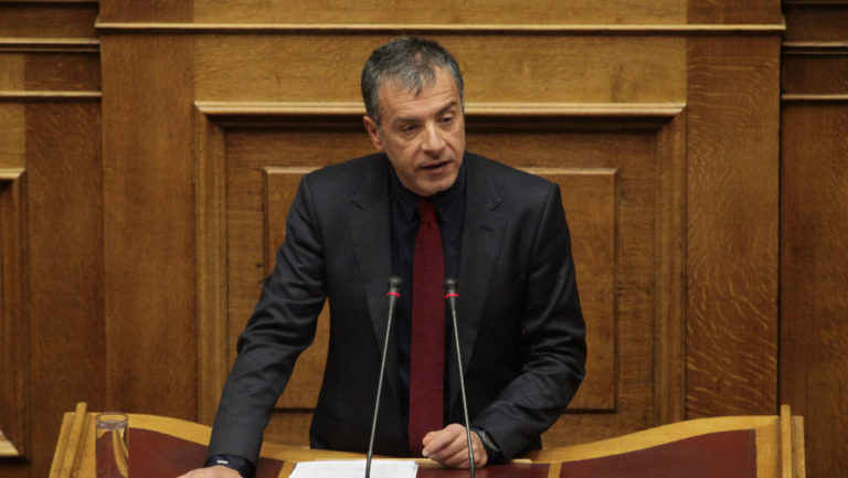 Σ. Θεοδωράκης: Οι ΣΥΡΙΖΑΝΕΛ απειλούν με ρήξη σαν κακομαθημένα παιδιά