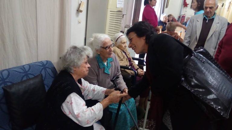 Χανιά: Επίσκεψη της Βάλιας Βαγιωνάκη  σε Προνοιακά Ιδρύματα