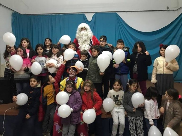 Ο Άγιος Βασίλης έρχεται στον Δήμο Πλατανιά με το τρενάκι, ακόμα και με βροχή