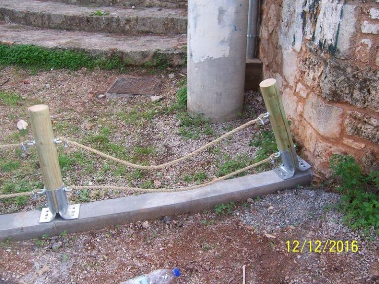 Βανδαλισμοί στην παιδική χαρά στο Καμπάνι Ακρωτηρίου