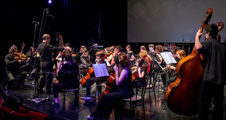Γιορτάστε με την Underground Youth Orchestra στο Μουσείο Μπενάκη