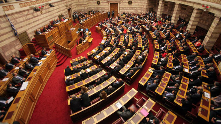 Η Μπακογιάννη βλέπει εξελίξεις, ο Θεοδωράκης δεν βλέπει εκλογές