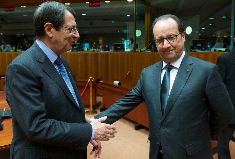 Ολάντ: Να συμμετέχουν Ε.Ε. και Σ.Α. στη Διάσκεψη για το Κυπριακό