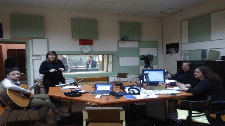 Kομοτηνή:Τρεις γυναίκες Η. Κακαζάνη, Ε. Δήμου, Ε. Μελανοφθαλμίδου: «Ποίηση, Μουσική, Αγάπη»