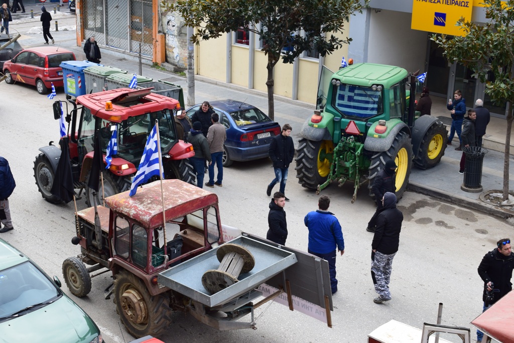Βγαίνουν στους δρόμους τα τρακτέρ των αγροτών του Έβρου