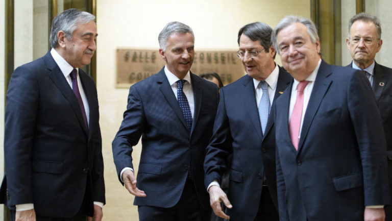 Γενεύη: Συνεχίζονται οι εργασίες της Διάσκεψης για το Κυπριακό