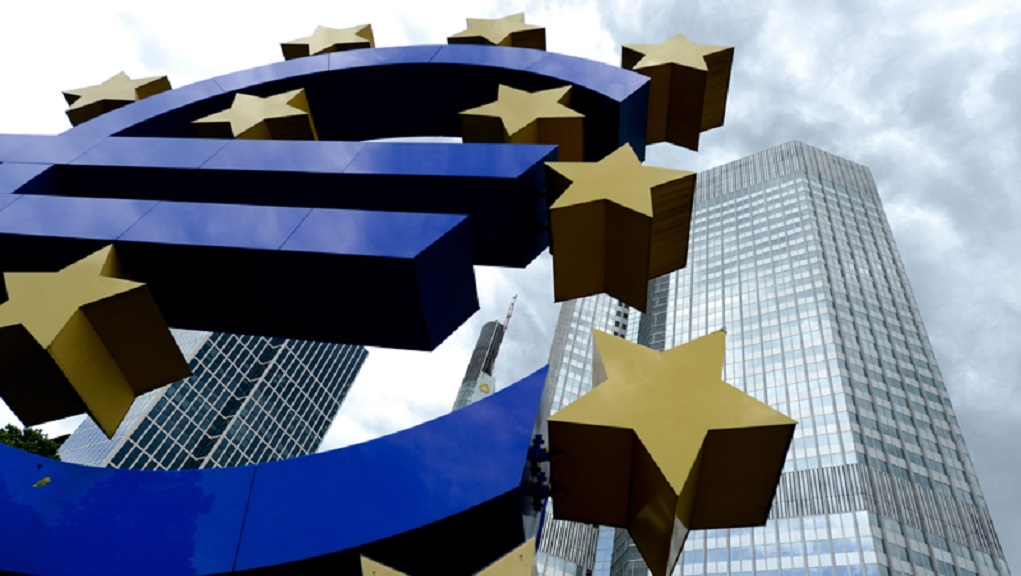 ΕΚΤ: Tο Δημόσιο Χρέος όλων των χωρών της ευρωζώνης είναι βιώσιμο
