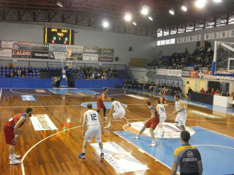 Λάθη και περιορισμένο…”ροτέισον” στοίχησαν στον Αρκαδικό