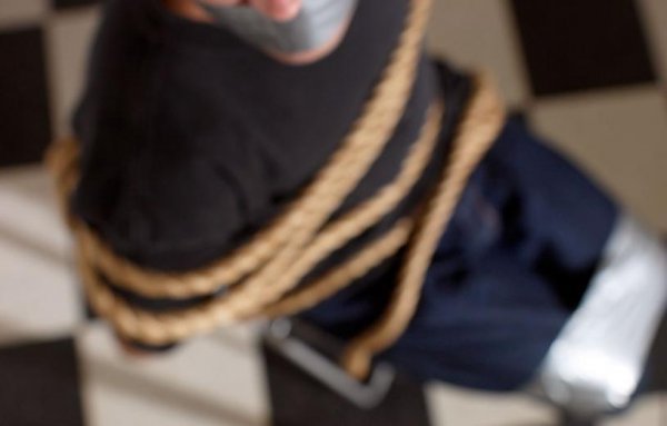 Έδεσαν, φίμωσαν και λήστεψαν ηλικιωμένο