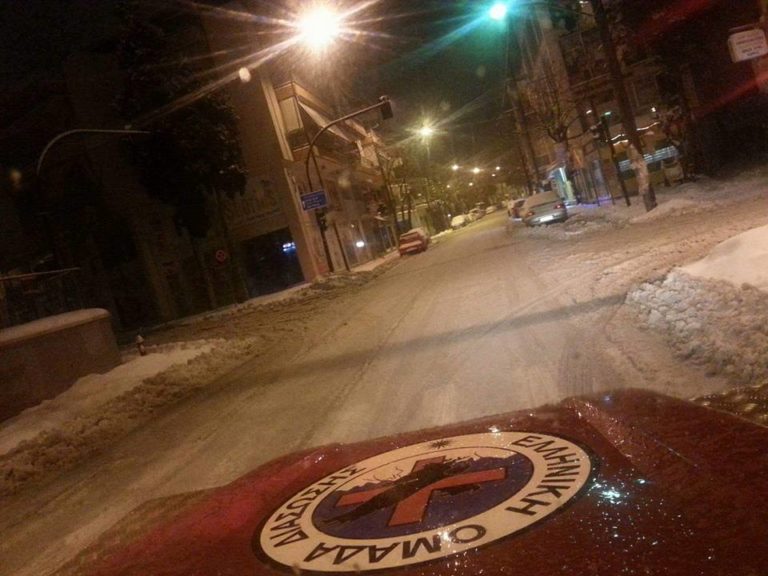 Η ΕΟΔ Μαγνησίας παρούσα και στον αποχιονισμό της πόλης