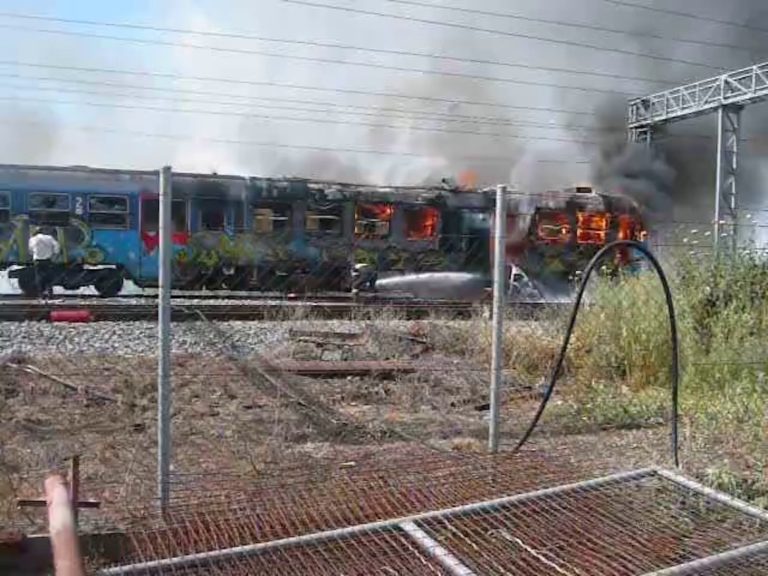 Φωτιά σε αμαξοστοιχία στο δρομολόγιο Λάρισας-Βόλου