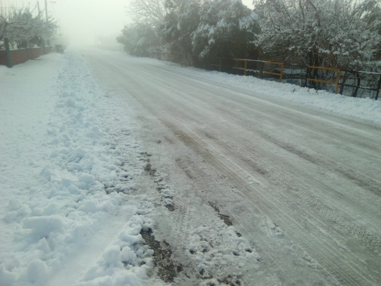 Χιόνι στη Ροδόπη  με ανοικτά σχολεία