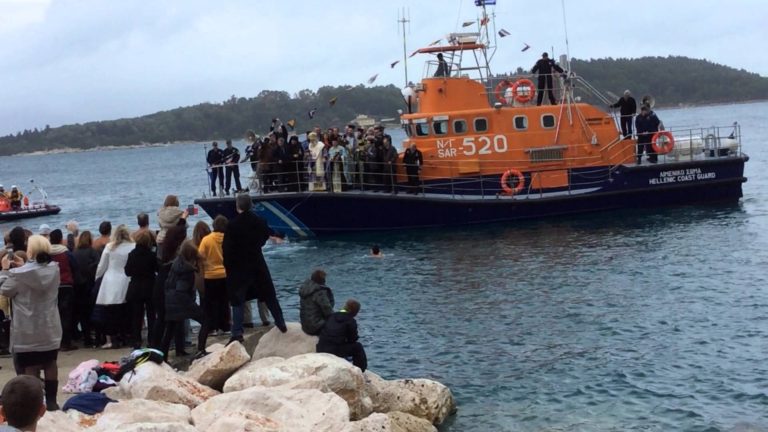 Κέρκυρα: Στο λιμάνι ο αγιασμός των υδάτων