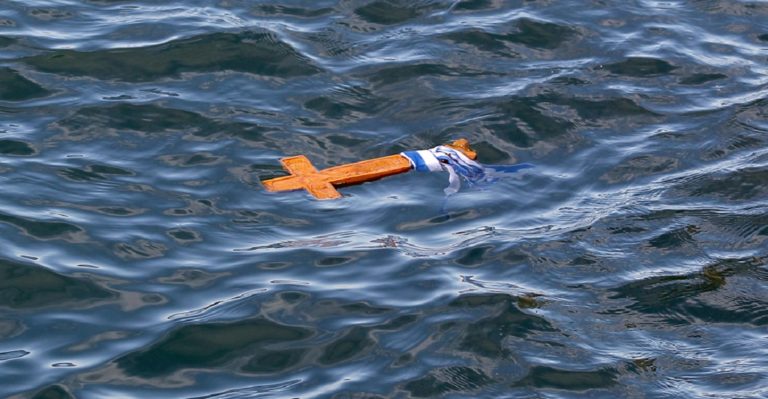 Αγιασμός των Υδάτων σε εκκλησίες με λίγους πιστούς στην Ήπειρο