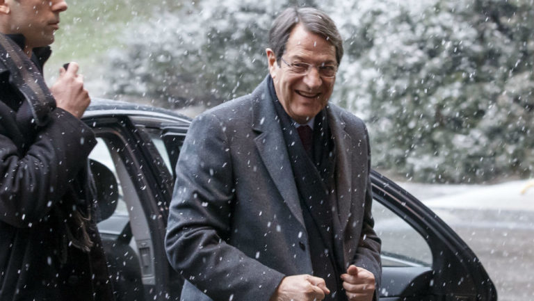 “Αγκάθι” το περιουσιακό στις συνομιλίες Αναστασιάδη-Ακιντζί (video)