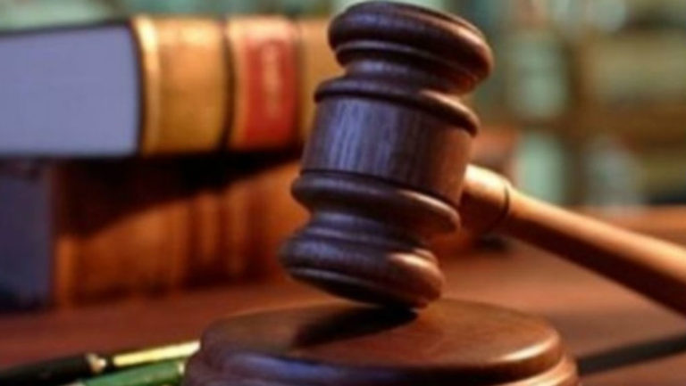 Κάθειρξη 32 ετών για το βιασμό της ανήλικης κόρης του