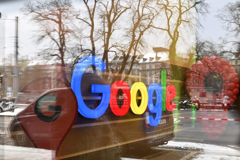 Η Google αναλαμβάνει δράση για την προστασία από ψευδείς διαφημίσεις
