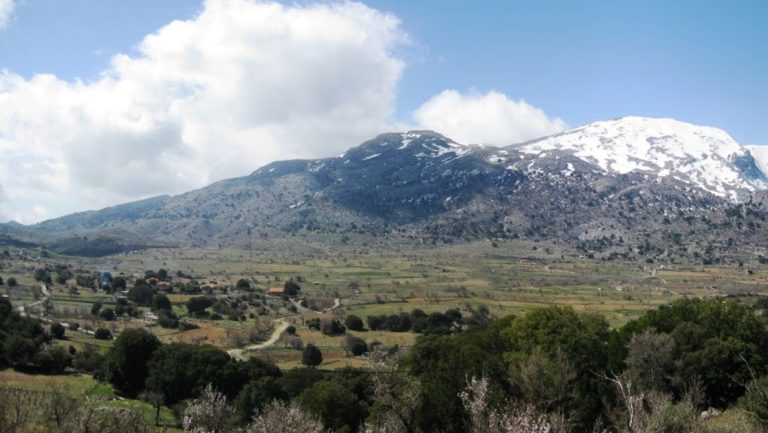 Συνεδριάζουν τα Δημοτικά Συμβούλια