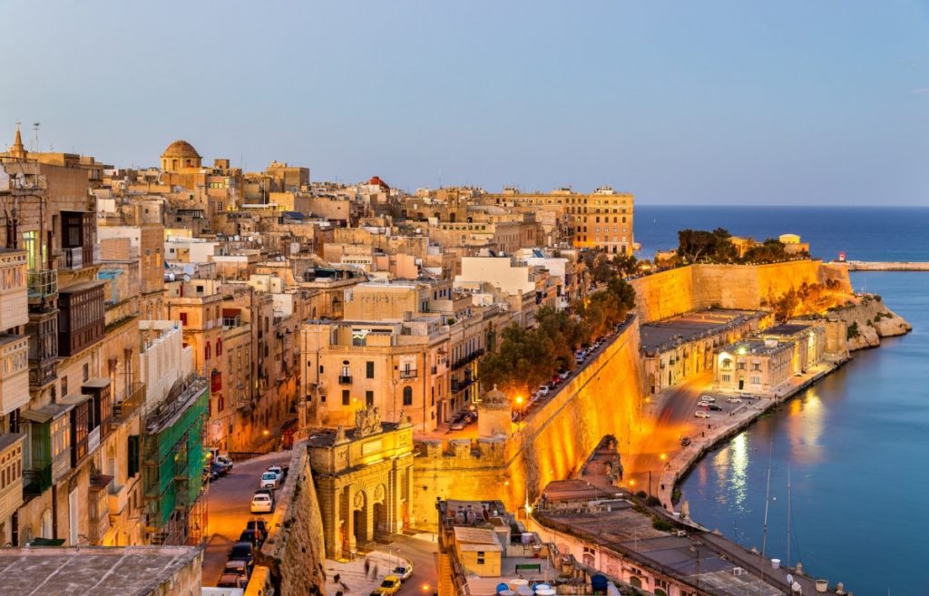 Η Μάλτα αναγνώρισε την ΠΓΔΜ με την “συνταγματική” της ονομασία