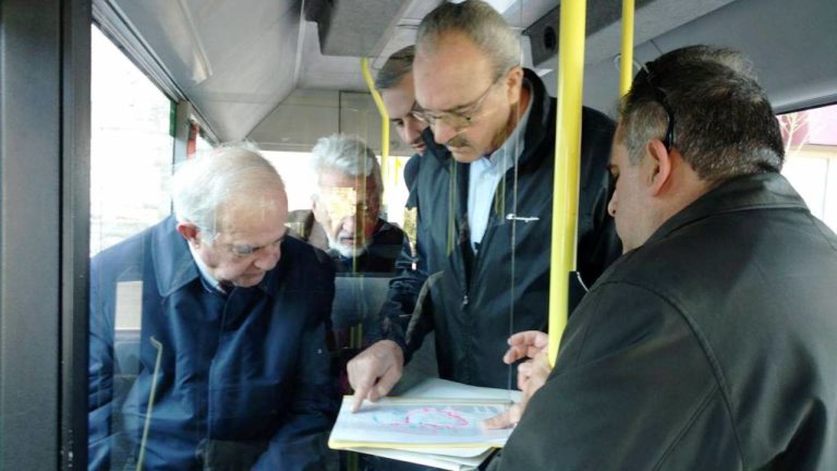 Εντός των τειχών με mini bus