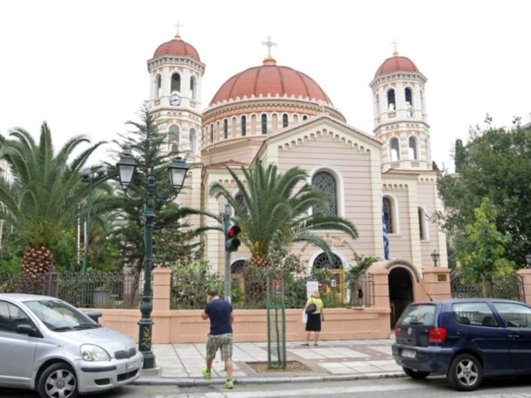 Αθώοι οι κατηγορούμενοι για εισβολή στη Μητρόπολη Θεσσαλονίκης