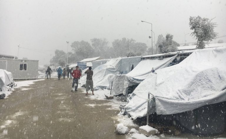 Ένας ακόμη μετανάστης με συμπτώματα δηλητηρίασης από μαγκάλι στην Μόρια