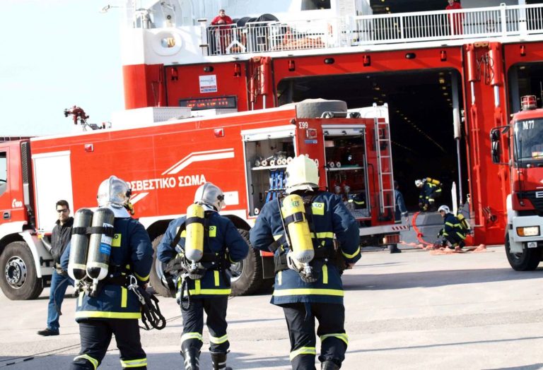 Ενάντια στη μείωση των πυροσβεστών στη Θεσσαλονίκη η Περιφέρεια ΚΜ