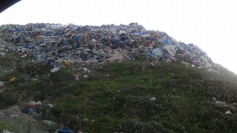 Κέρκυρα: Χωρίς χωματοκάλυψη τα σκουπίδια στο γ΄κύτταρο του ΧΥΤΑ καταγγέλλουν οι κάτοικοι