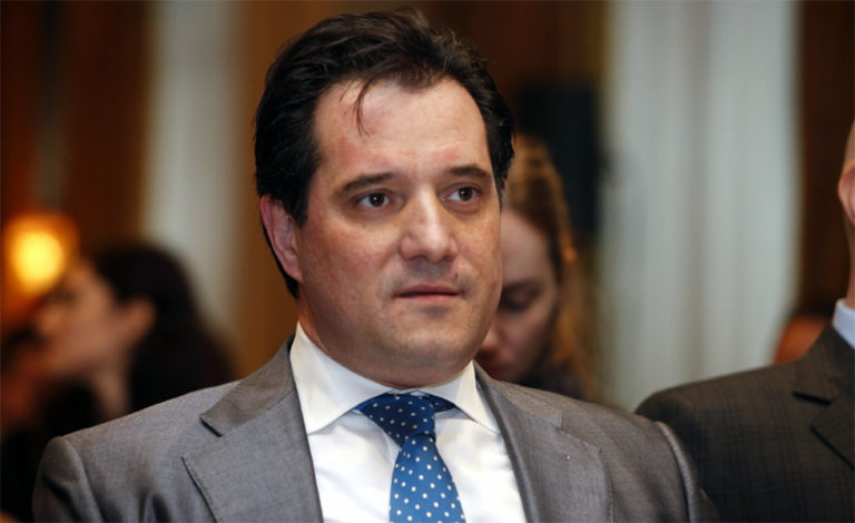 Βόλος: Ο Άδωνις Γεωργιάδης στην κοπή πίτας της ΝΟΔΕ