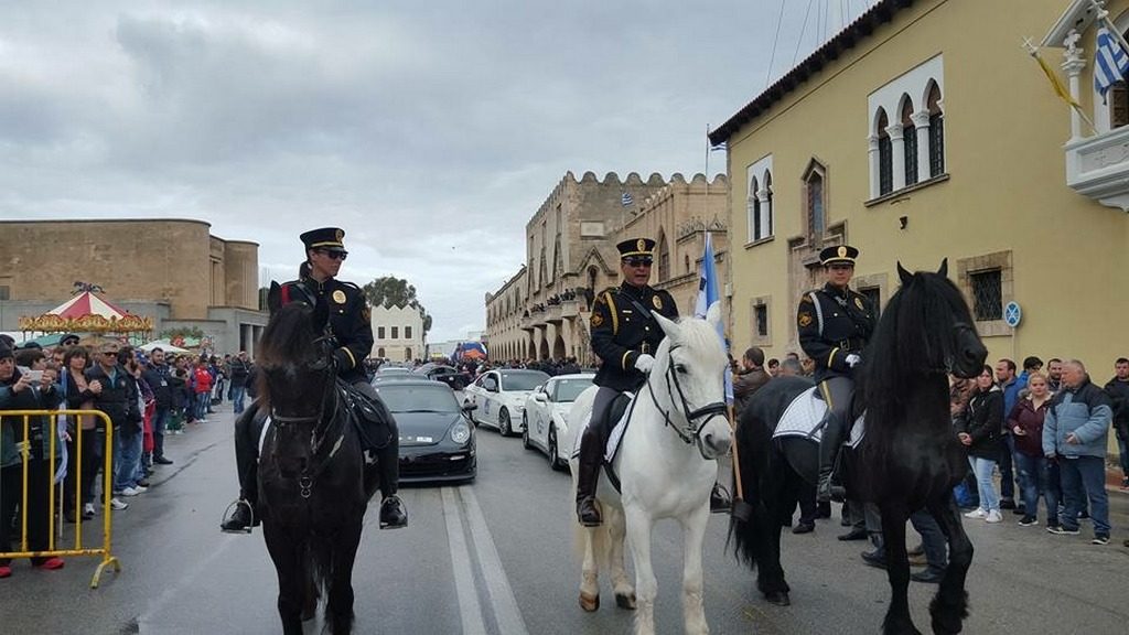 ΠΟΛΥΤΕΛΗ ΑΥΤΟΚΙΝΗΤΑ(03)