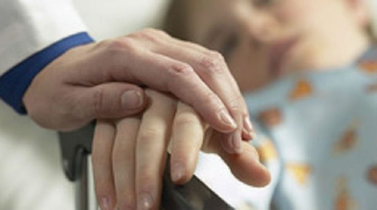 Σε ετοιμότητα οι υγειονομικές αρχές για την έξαρση της γρίπης (video)
