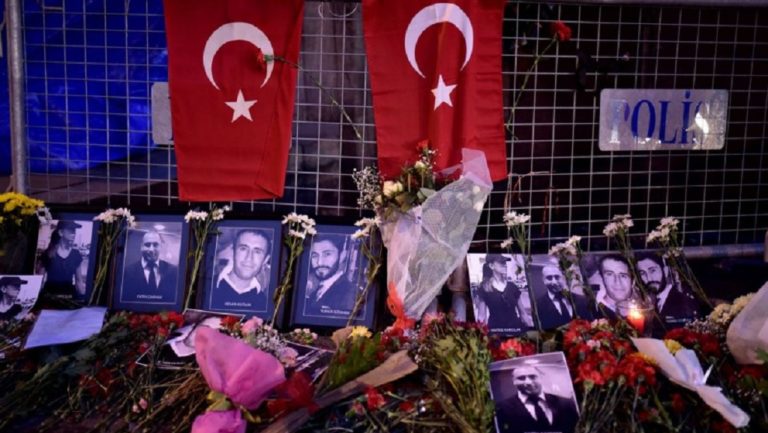 Ταυτοποιήθηκε ο δράστης που σκόρπισε το θάνατο στην Κων/πολη (video)