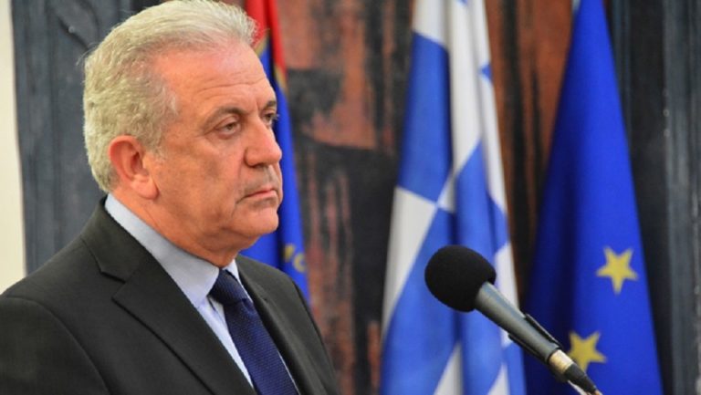 “Το διάταγμα Τραμπ δεν αφορά πολίτες της ΕΕ με διπλή υπηκοότητα” (video)