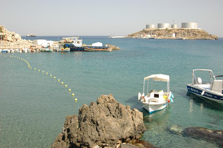 Ηράκλειο: Θαλάσσια ρύπανση στους Καλούς Λιμένες