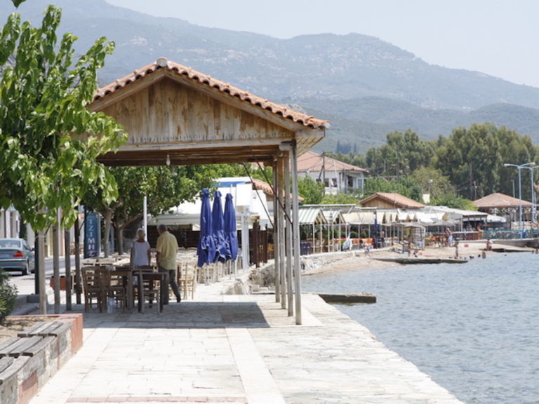 Στο νόμο περί αυθαιρέτων θα υπαχθούν τα τσαρδάκια στην Αγριά