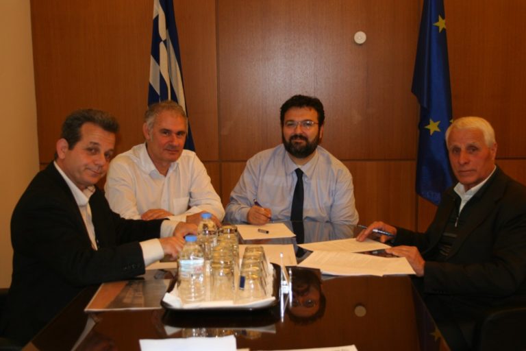 Σύμβαση δήμου Ικαρίας με υπ. Αθλητισμού για έργα