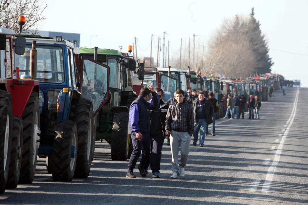 Αποτιμούν τα αποτελέσματα των επαφών τους με την κυβέρνηση οι αγρότες της Λάρισας