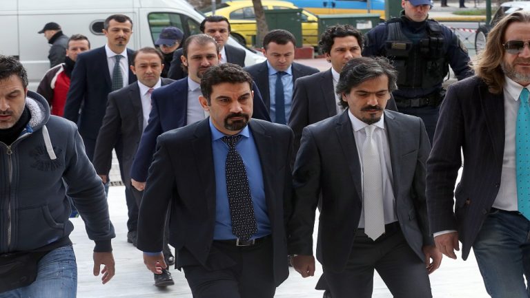 Νόμιμη η παράταση της κράτησης των 8 Τούρκων στρατιωτικών