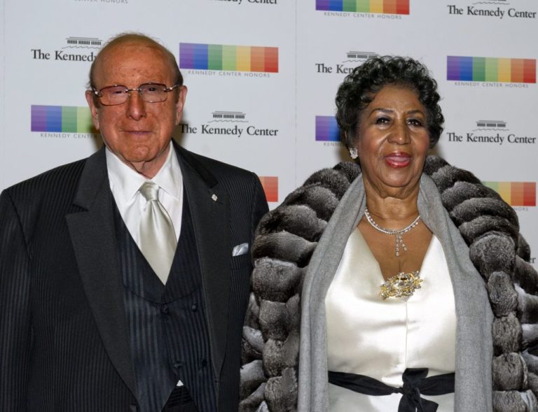 Ντοκιμαντέρ και συναυλία για τον Clive Davis στη ΝΥ