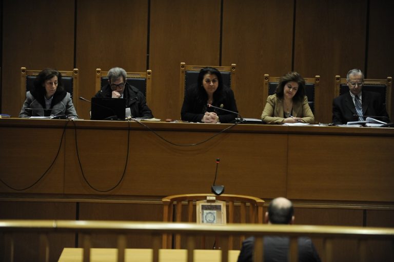 Δίκη ΧΑ: “Έκαναν καταδρομή-Ήρθαν, τα έσπασαν και έφυγαν”
