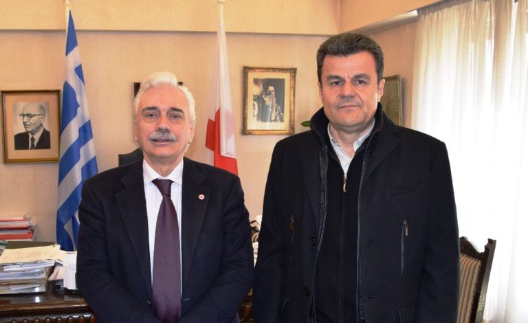 Σημαντική η βοήθεια του Ελληνικού Ερυθρού Σταυρού στο προσφυγικό