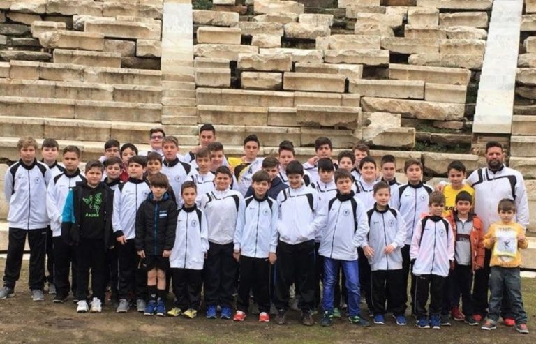 Το  Χάντμπολ της Λάρισας στο Αρχαίο Θέατρο