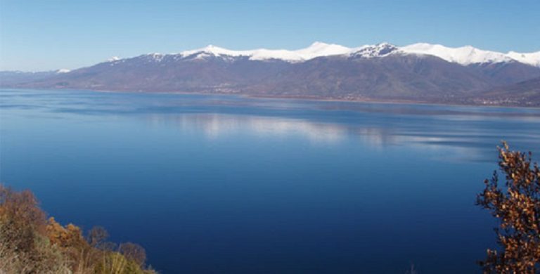 Προς ψήφιση η συμφωνία για το Διασυνοριακό πάρκο Πρεσπών